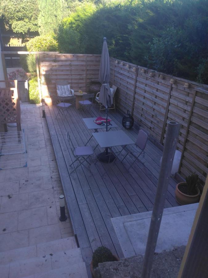 Gite 2 Chambres Avec Piscine Sernhac Exterior photo